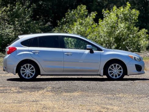 Used 2012 Subaru Impreza 2.0i Premium AWD/4WD image 8