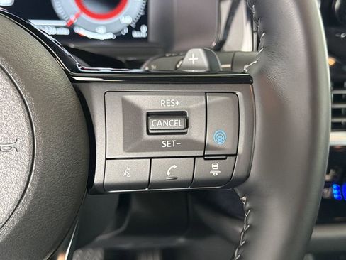 Used 2025 Nissan Pathfinder Platinum w/ Cargo Package image 27