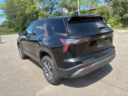 Used 2026 Chevrolet Equinox LT AWD/4WD image 11