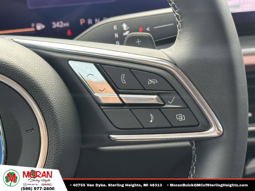Certified 2025 Buick Envision Sport Touring AWD/4WD image 24