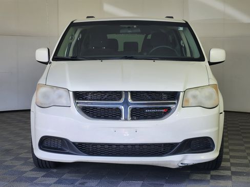 Used 2012 Dodge Grand Caravan SXT FWD image 2