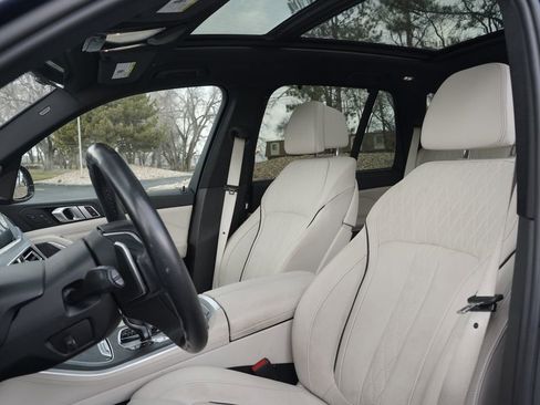 Used 2023 BMW X5 xDrive45e image 16