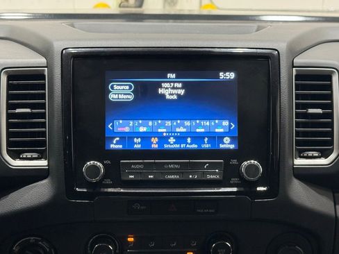 Used 2023 Nissan Frontier SV image 27