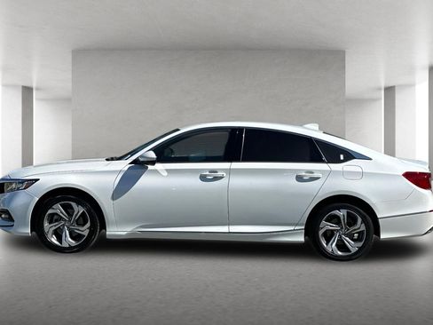 Used 2018 Honda Accord EX image 7