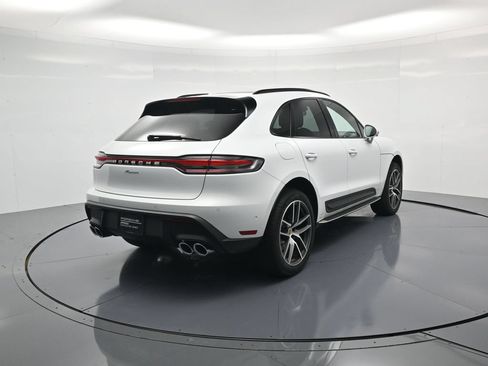Used 2026 Porsche Macan Turbo AWD/4WD image 34