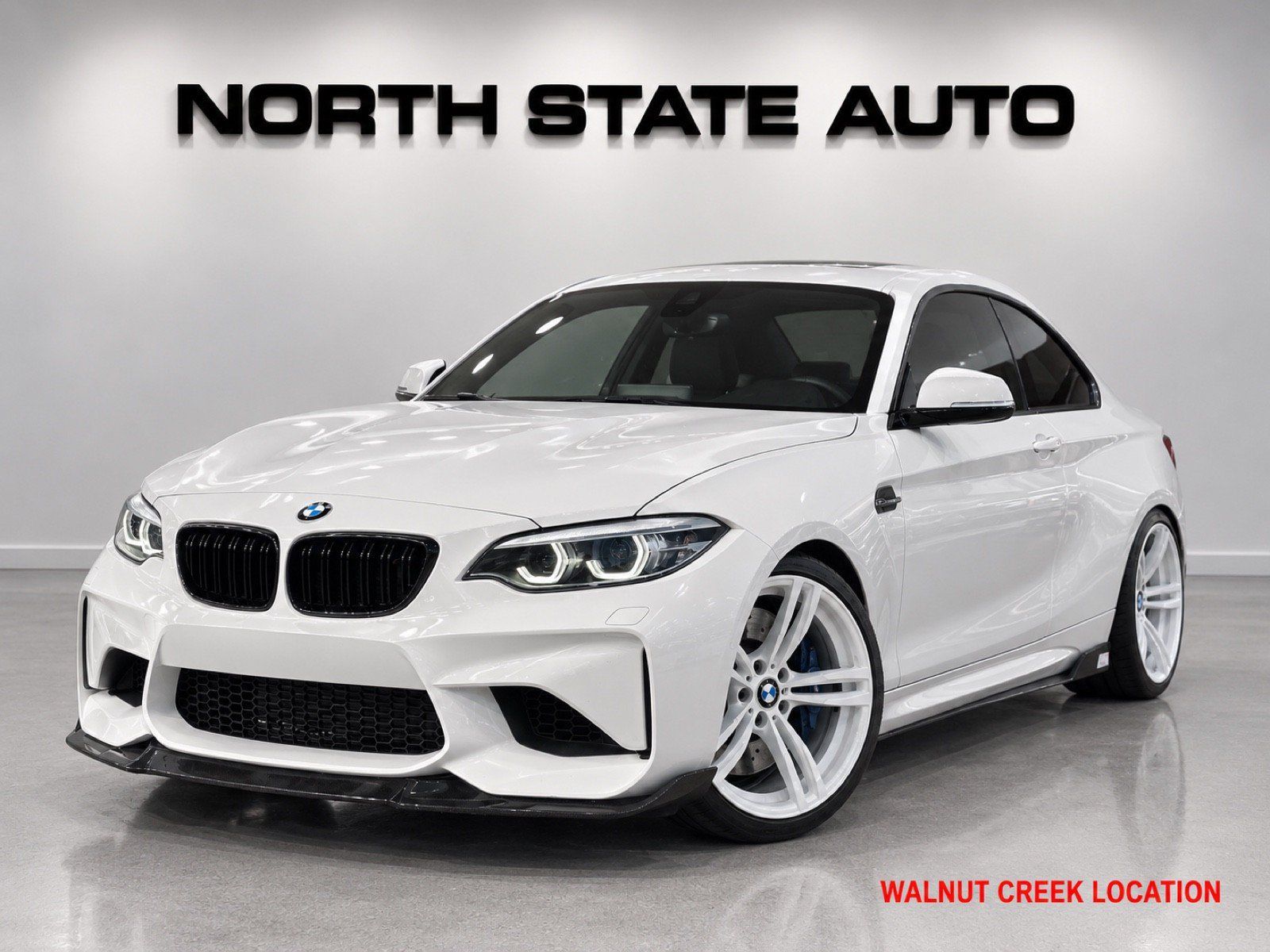 Used 2018 BMW M2 RWD image 1