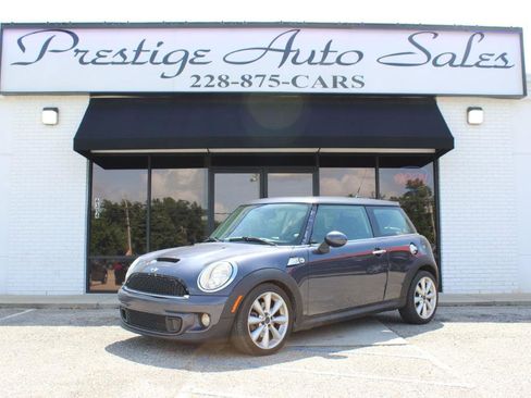 Used 2013 MINI Cooper S image 1