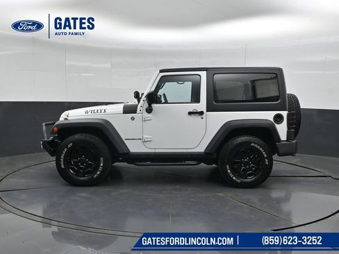 Used 2015 Jeep Wrangler Sport AWD/4WD image 7