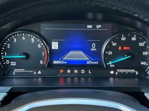 Used 2022 Ford Explorer XLT w/ Equipment Group 202A image 25