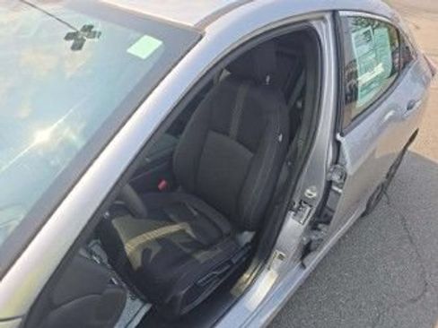 Used 2018 Honda Civic EX image 9