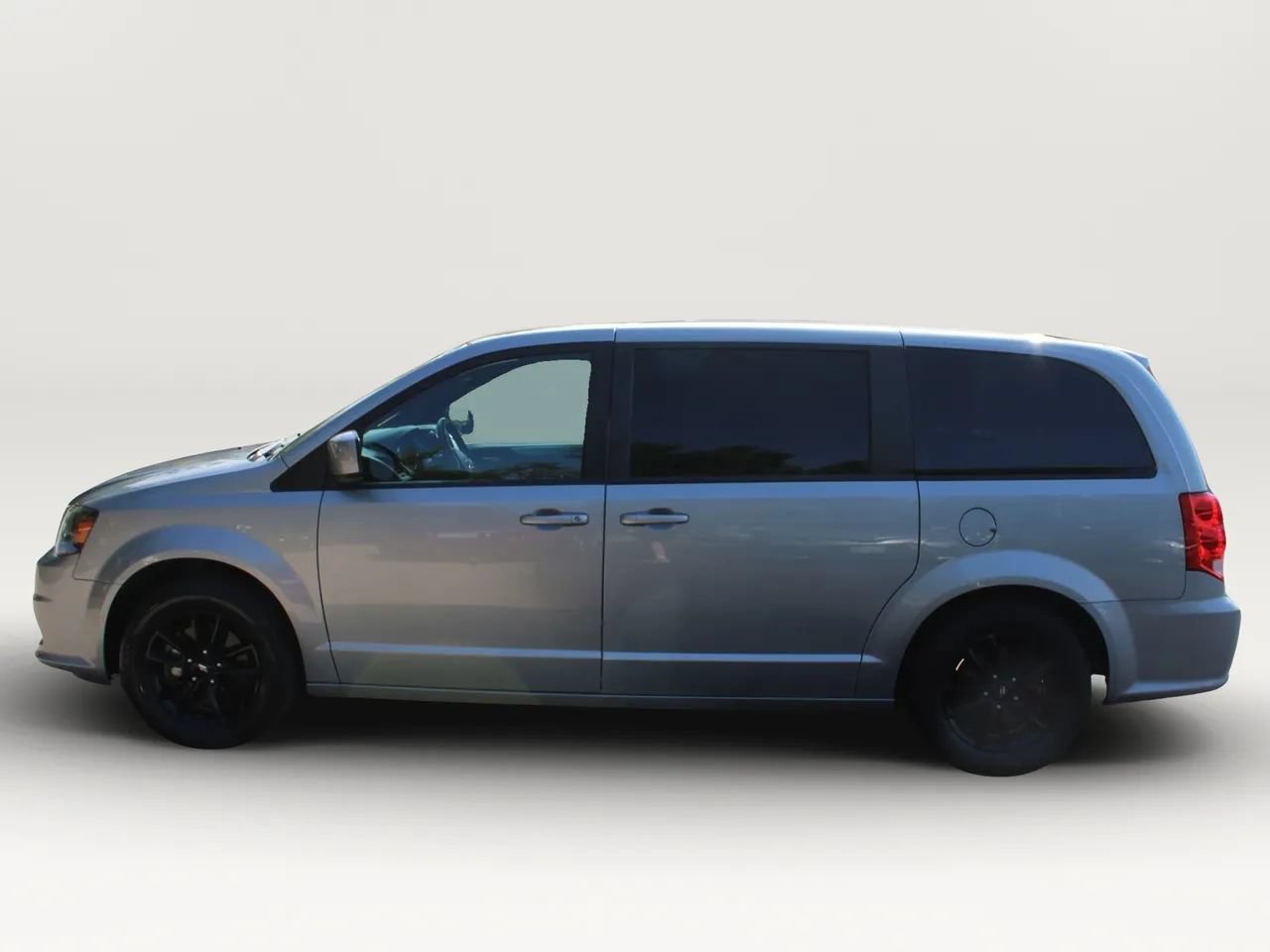 Used 2020 Dodge Grand Caravan GT FWD image 5