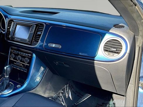 Used 2019 Volkswagen Beetle 2.0T SE image 25