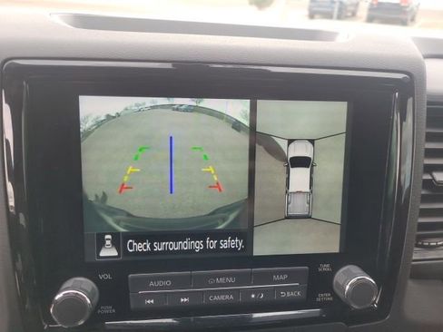 Used 2024 Nissan Frontier PRO-4X w/ Pro Premium Package image 18