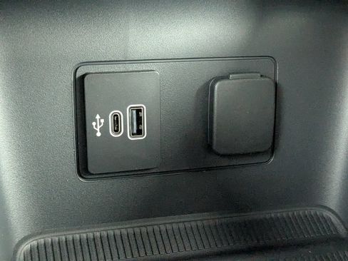 New 2026 Ford Explorer Active w/ Active Comfort Package image 29