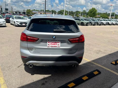 Used 2020 BMW X1 sDrive28i w/ Convenience Package FWD image 4
