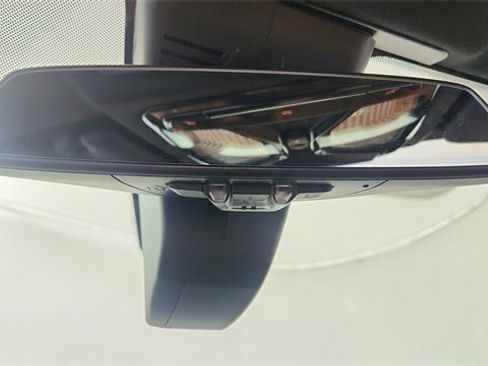 Used 2025 BMW 330i xDrive Sedan image 53