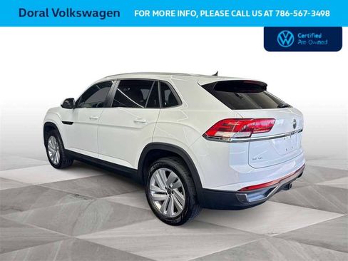 Certified 2022 Volkswagen Atlas Cross Sport SE image 6