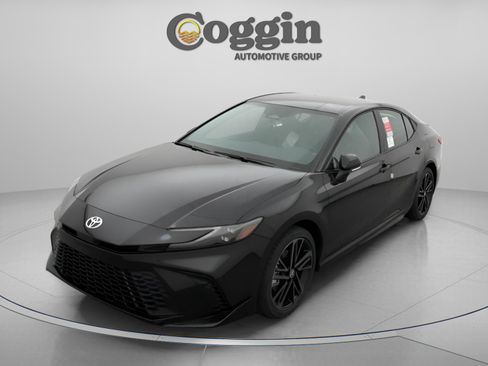 New 2026 Toyota Camry XSE AWD/4WD image 32