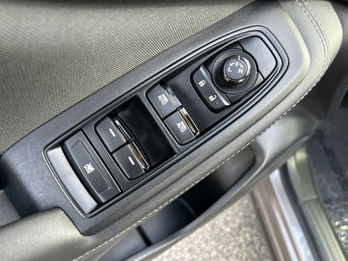 Used 2022 Subaru Forester Premium image 20