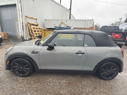 Used 2023 MINI Cooper S image 3