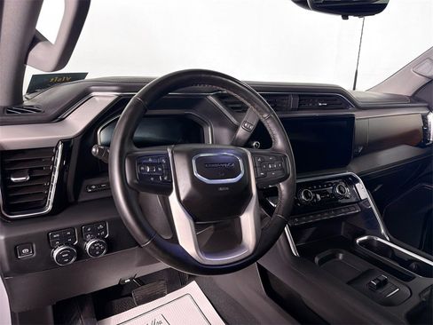 Used 2024 GMC Sierra 2500 Denali w/ Technology Package image 9
