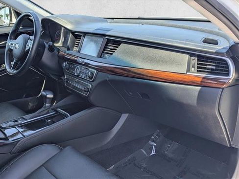 Used 2019 Kia Cadenza Technology FWD image 22