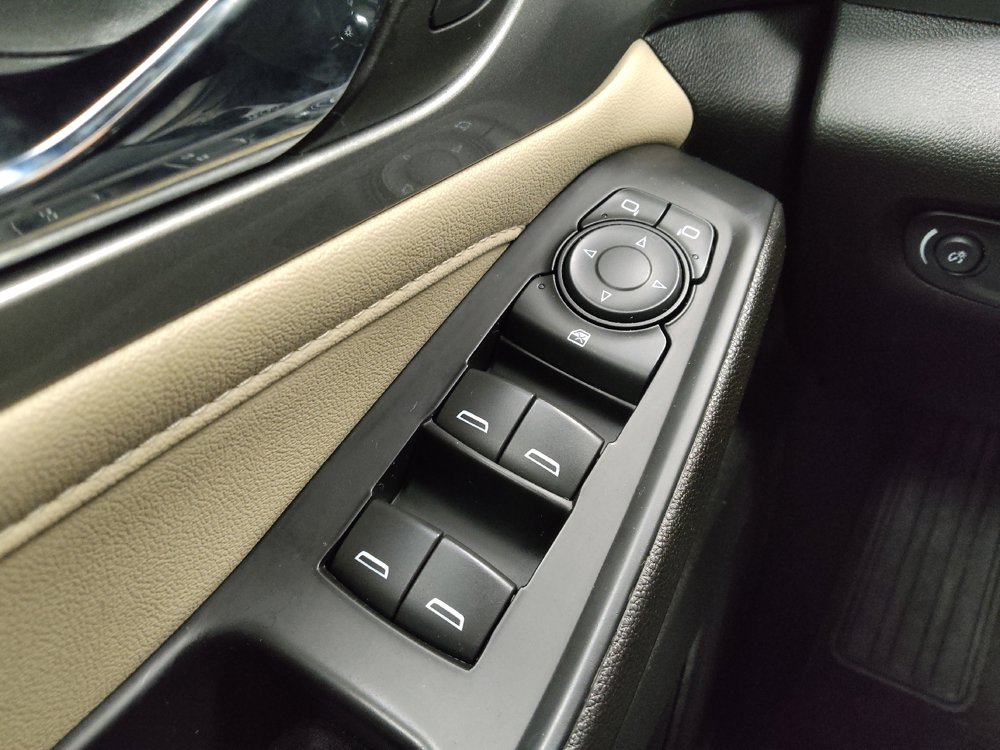 Used 2023 Chevrolet Traverse LS w/ Safety Package FWD image 27