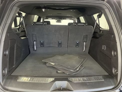 Used 2025 Chevrolet Suburban Z71 AWD/4WD image 25