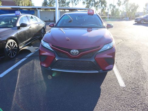 Used 2018 Toyota Camry XSE image 2