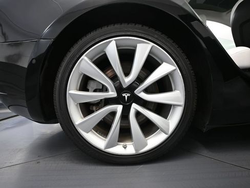 Used 2018 Tesla Model 3 Long Range AWD/4WD image 13