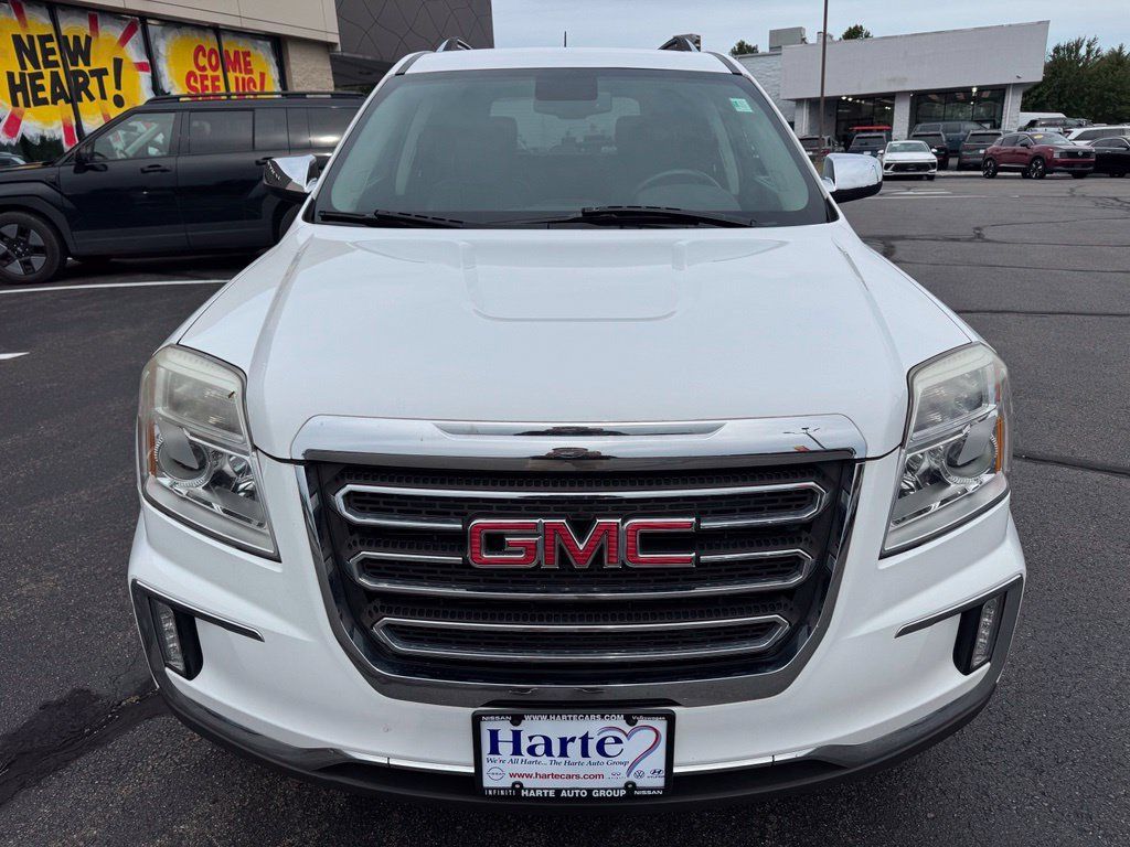 Used 2017 GMC Terrain SLT w/ Driver Alert Package I FWD image 2