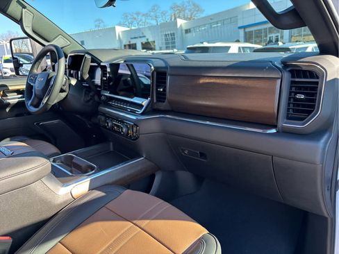 Certified 2024 Chevrolet Silverado 3500 High Country w/ High Country Premium Package image 37