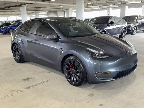 Used 2023 Tesla Model Y Performance image 1