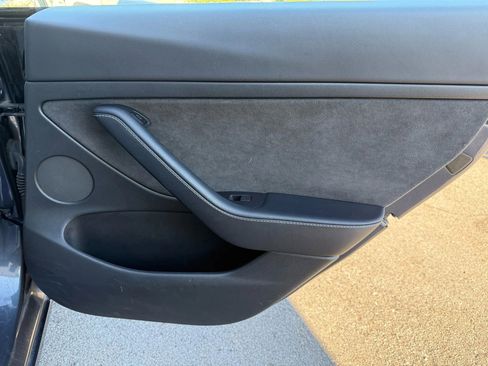 Used 2023 Tesla Model 3 Standard Range image 26