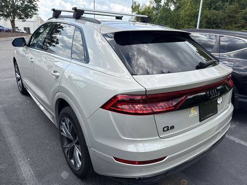 Used 2022 Audi Q8 Premium AWD/4WD image 9