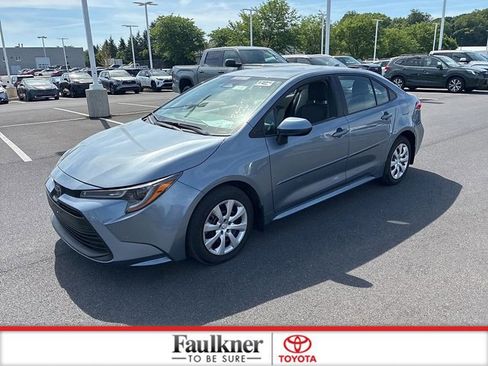 Used 2024 Toyota Corolla LE FWD image 18