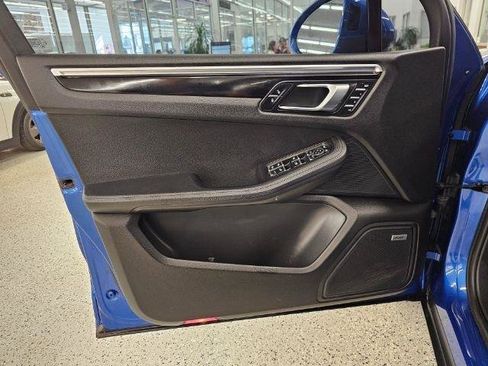 Used 2017 Porsche Macan image 26