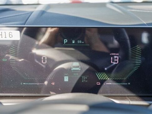 New 2026 Kia Sportage EX image 19