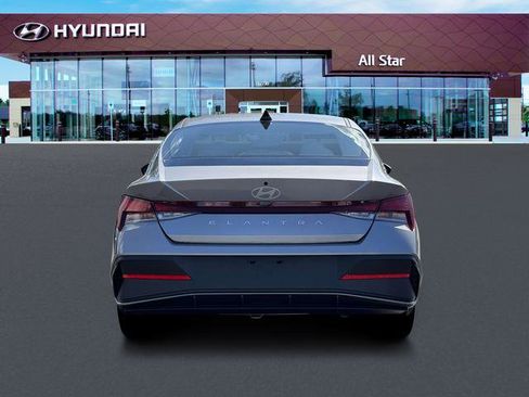 New 2026 Hyundai Elantra SE image 8