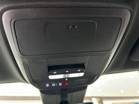 New 2026 Chevrolet Traverse Z71 w/ Enhanced Driving Package image 14