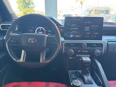 Used 2025 Toyota Tacoma TRD Off-Road image 16