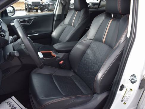 Used 2024 Toyota RAV4 Adventure image 13