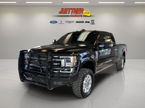 Used 2022 Ford F350 Platinum AWD/4WD image 3