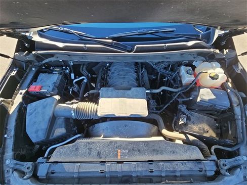 Used 2022 GMC Sierra 2500 AT4 w/ Snow Plow Prep/Camper Package image 16