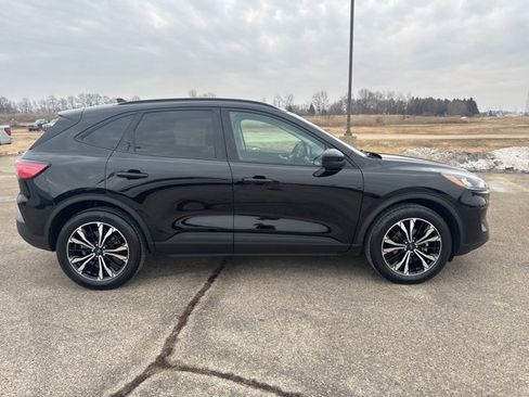 Used 2022 Ford Escape SEL w/ SEL Stealth AWD Package image 4