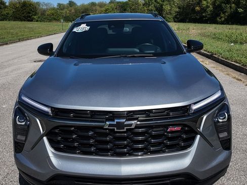 Used 2024 Chevrolet Trax RS w/ Driver Confidence Package image 31