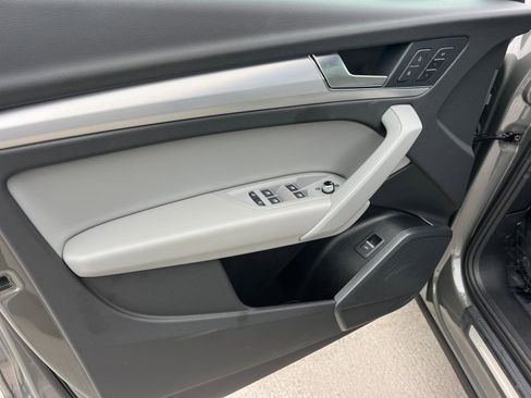 Used 2025 Audi Q5 2.0T Premium image 10