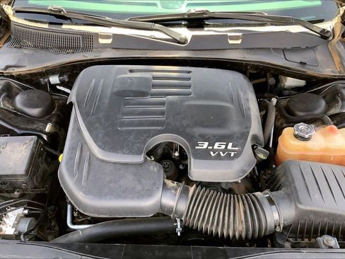 Used 2022 Dodge Charger SXT w/ Blacktop Package image 34