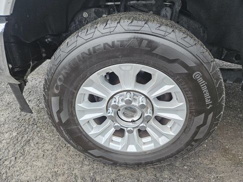 Used 2022 Ford F250 XL w/ STX Appearance Package image 3