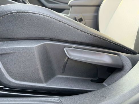 Used 2019 Volkswagen Jetta R-Line FWD image 19
